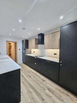 Kitchen- click for photo gallery